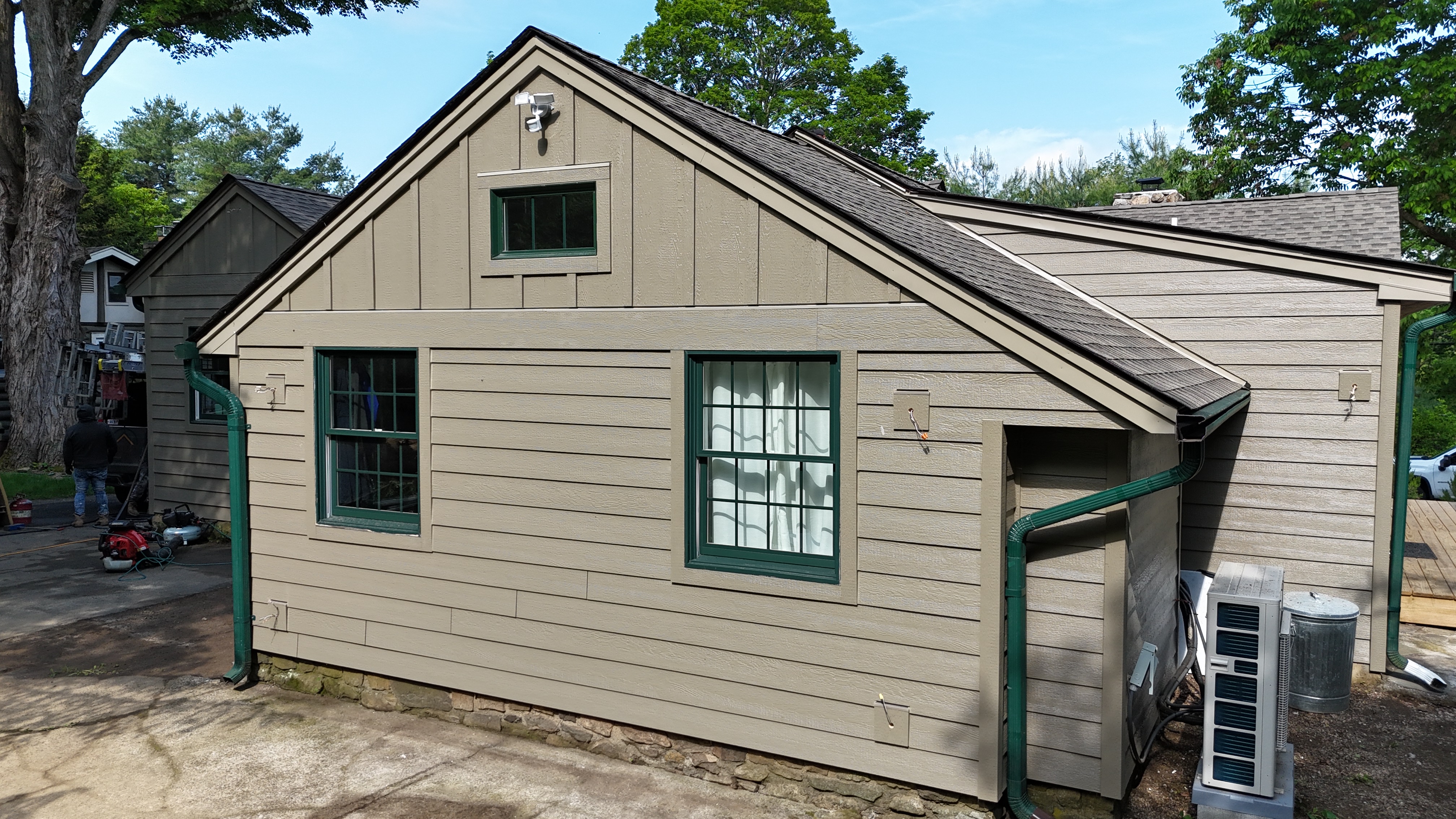 How Much Does It Cost to Replace Siding on a 2,000 sq ft Home in New Jersey?